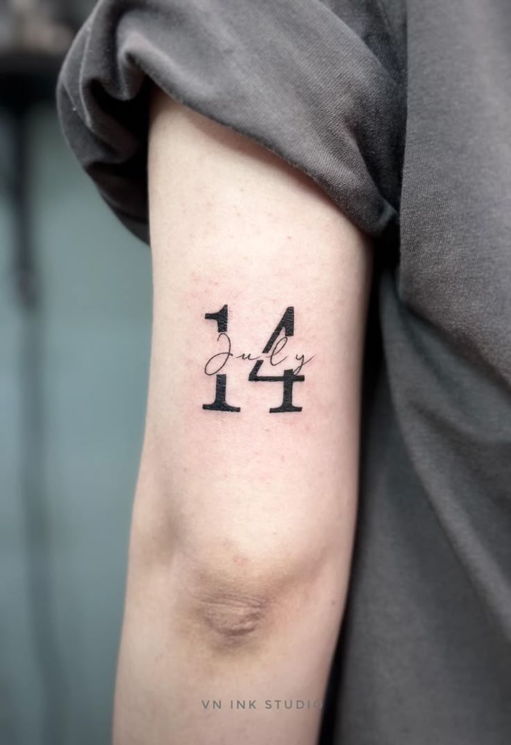 Pin by Michel Maat on Tattoo | Hand tattoos for guys, Hand tattoos, Tattoo  designs