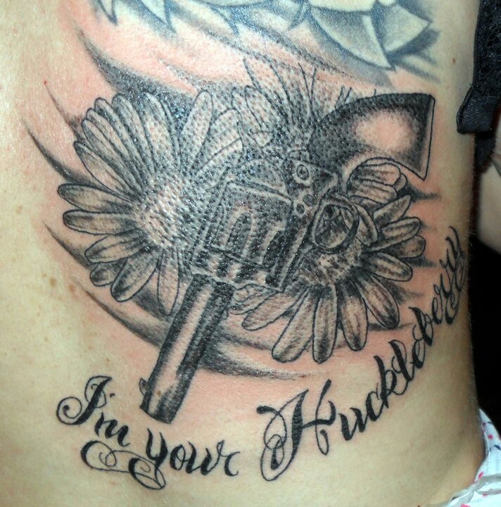 Pinterest | Friend tattoos, Huckleberry tattoo, Tattoo designs