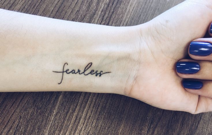 I engraved my favorite word on my skin So that every day I can remember  That in life we ​​must be fearless. ✨ #tattoo #tattoo #fearless