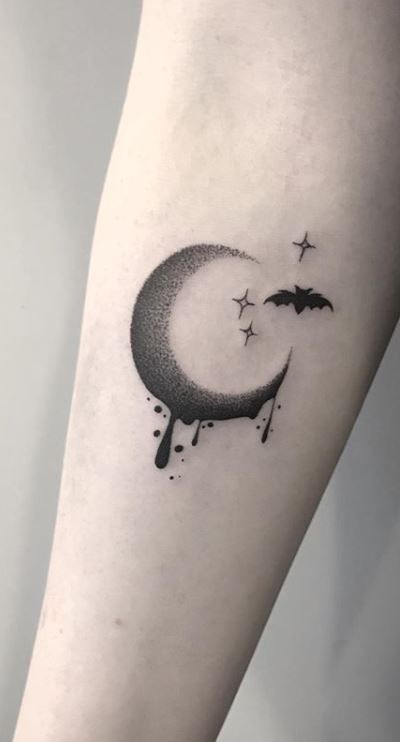 100 Unique Moon Tattoos Ideas and Meanings - Tattoo Me Now