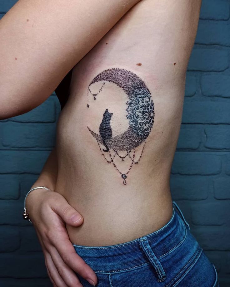 Cool Crescent Moon Tattoo Ideas and Their Meaning
