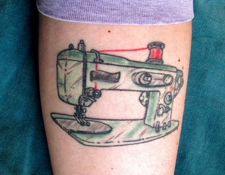 Pin by Adamsgirl on bitchin designs and tattz | Sewing machine tattoo, Sewing  tattoos, Tattoos