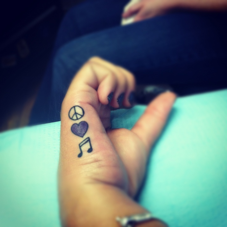 PeAcE LoVe mUsiC