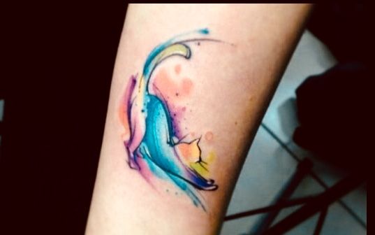 WATERCOLOR DOLPHIN TATTOO ON ARM