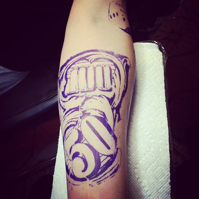 20 Unique Money Tattoo Designs - Key to Getting Everything Check more at  http://tattoo-journal.com/20-unique-money-tattoos/