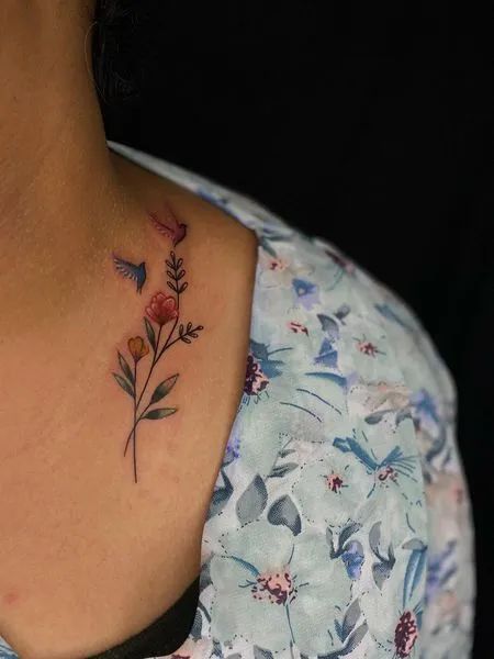 30 Best Collarbone Tattoos For Women In 2025 - Tattoo Pro