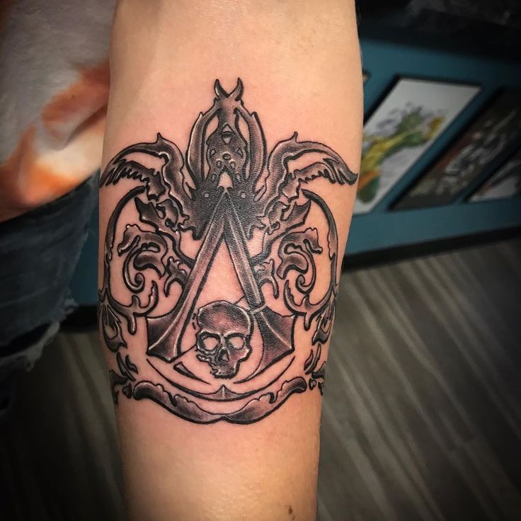 101 Amazing Assassin's Creed Tattoo Designs You Need To See!