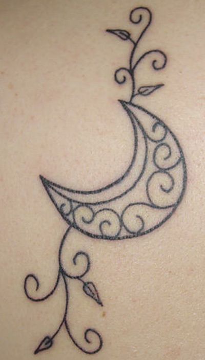 62 Enchanting Moon Tattoo Designs And What They Mean