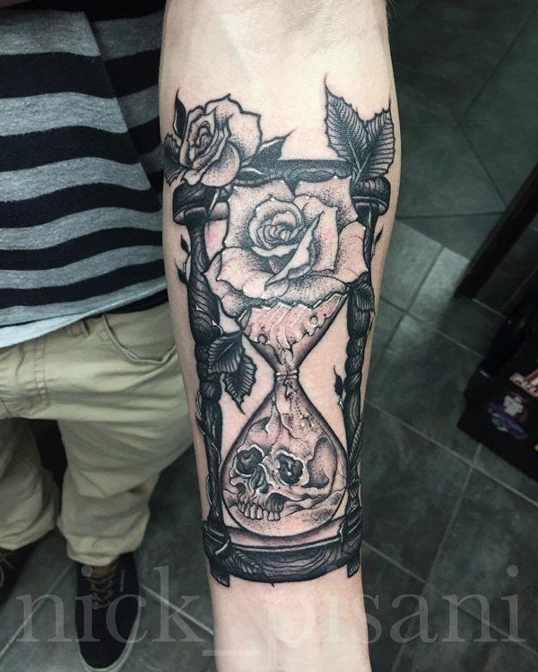 60 Hourglass Tattoo Ideas | Art and Design