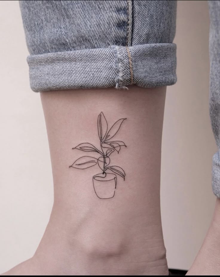Pin by Nicole Pulfer on tattoo ideas. | Tattoos for lovers, Plant tattoo,  Small tattoos