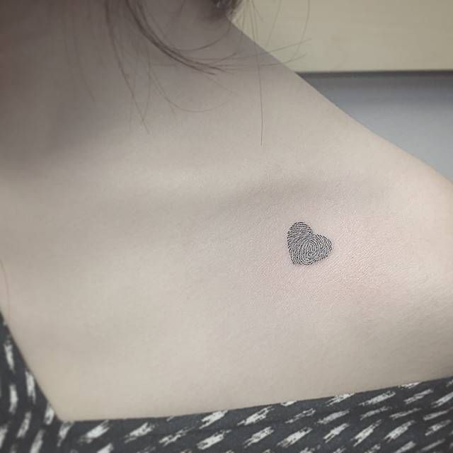 Heart fingerprint tattoo on the left collarbone. | Fingerprint tattoos,  Tattoos for daughters, Small tattoos