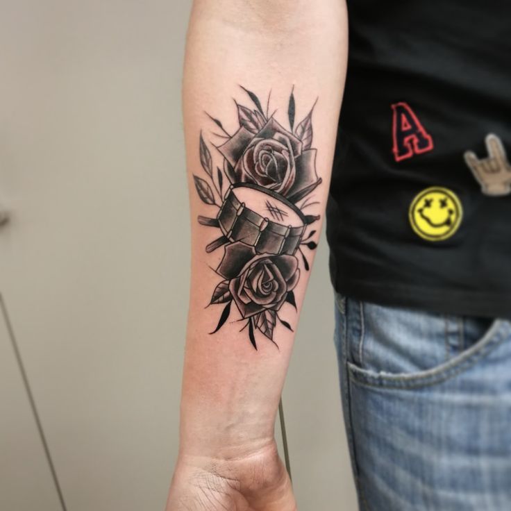 Pin by Taylor Blackburn on Tatts | Drummer tattoo, Snare drum tattoo, Drum  tattoo