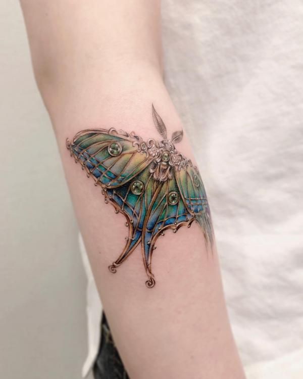 100 Luna Moth Tattoos: Meaning, Designs and Styles | Art and Design