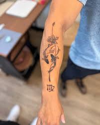 needle tattoo. Tiny tattoo ...