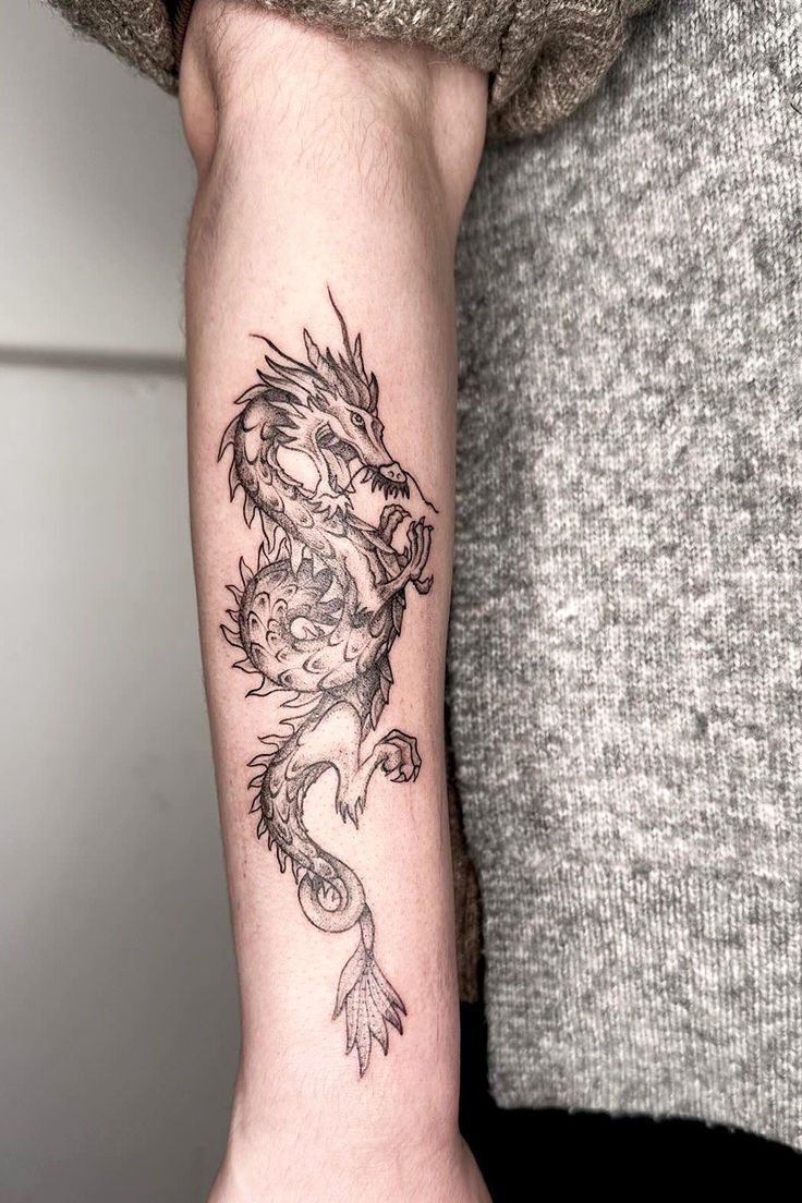 9 Simple Dragon Tattoo Designs