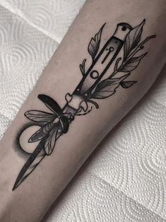 11 Last of us tattoo ideas | gaming tattoo, cool tattoos, tattoo designs