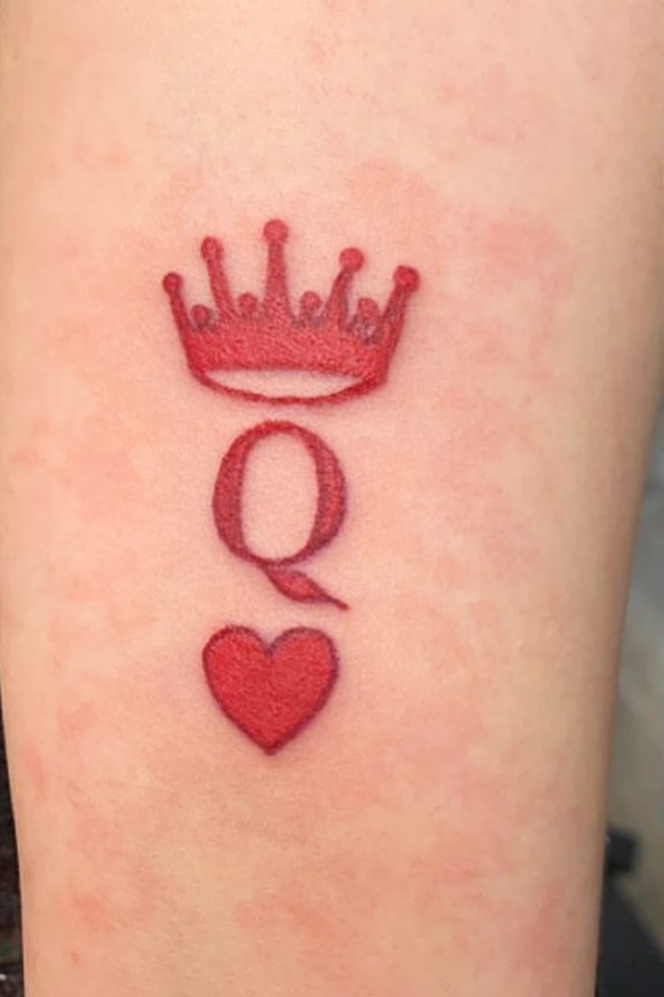 17 Best Queen Tattoos Ideas