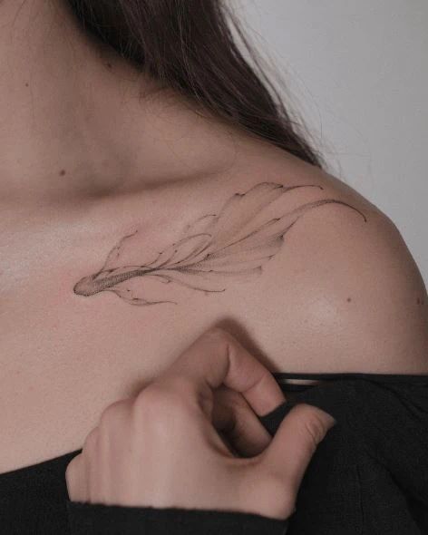 125+ Collarbone Tattoo Ideas To Show Off Your Décolletage