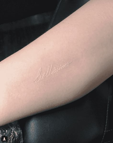 40 Minimalist One-Word Tattoo Ideas That Are Beautiful On Everyone