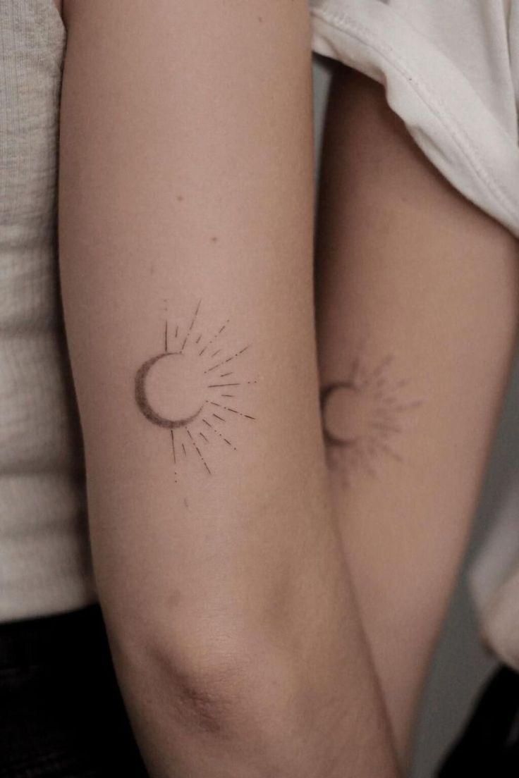 38 Amazing Small Sun and Moon Tattoo Ideas