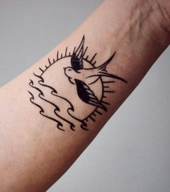 Pin by Tatiana Tunarrosa on Things | Jack sparrow tattoos, Sparrow tattoo,  Sparrow tattoo design