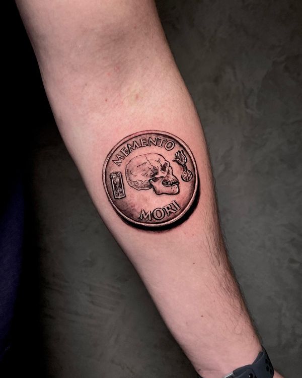 35 Memento Mori Tattoo Designs to Remember Life's Meaning