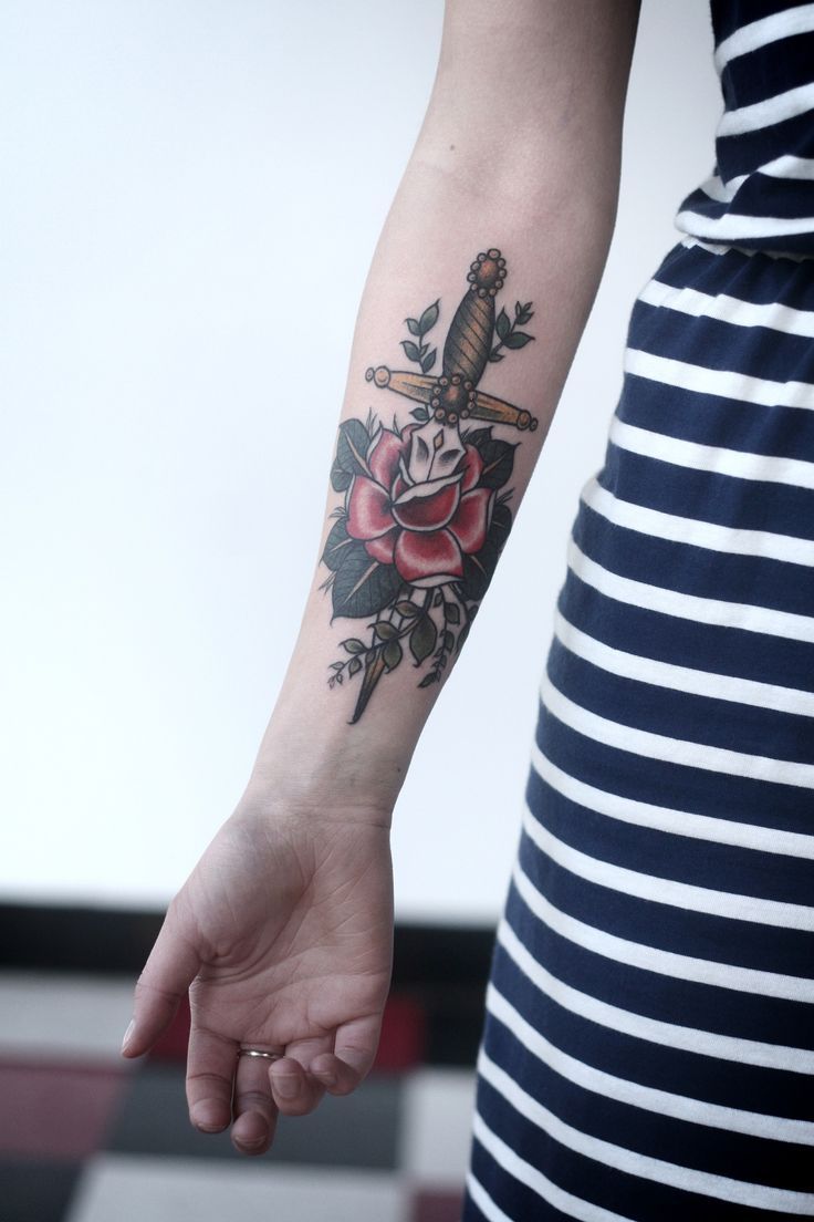 81 Indescribale Forearm Tattoos You Wish You Had