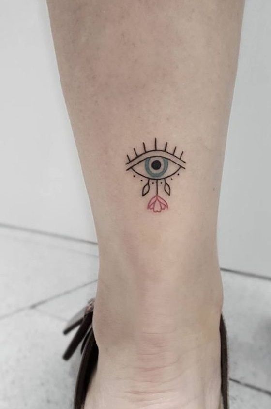18 Meaningful Eyeball Tattoo Designs For Women