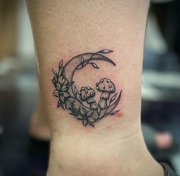 35 Amazing Mushroom Tattoo Designs with Meanings and Ideas - Body Art Guru