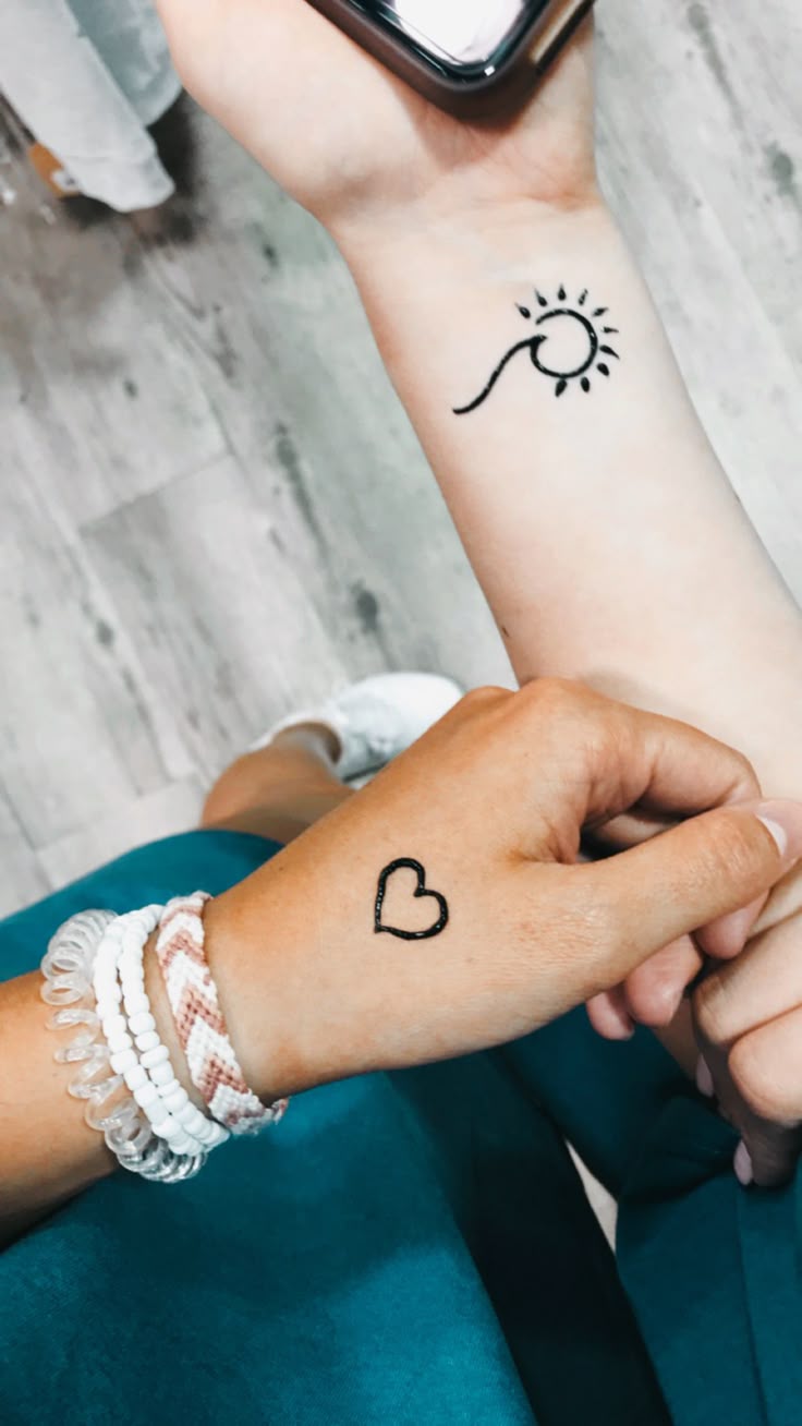 henna tattoos