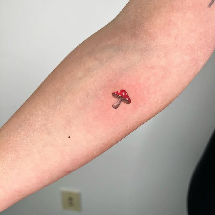 Cool Mushroom Tattoo Ideas for Women - Mom's Got the Stuff
