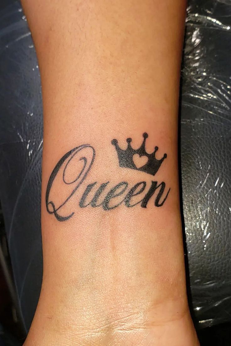 17 Best Queen Tattoos Ideas