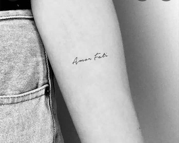 Pin by Paloma Tessaro on TATUAGENS/PIERCING | Amor fati tattoo, Tattoos, Fate tattoo