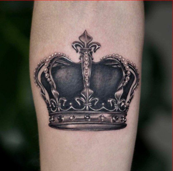 Crown Tattoo Designs and Meanings — 129 Photo Ideas