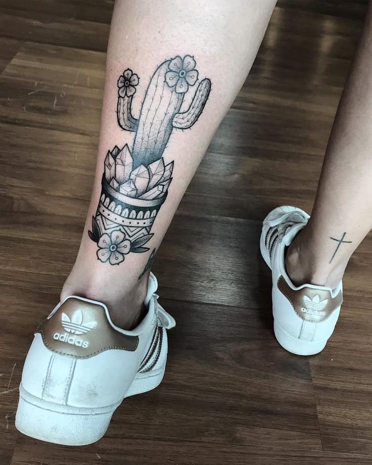 13 Gorgeous Succulent and Cactus Tattoo Ideas