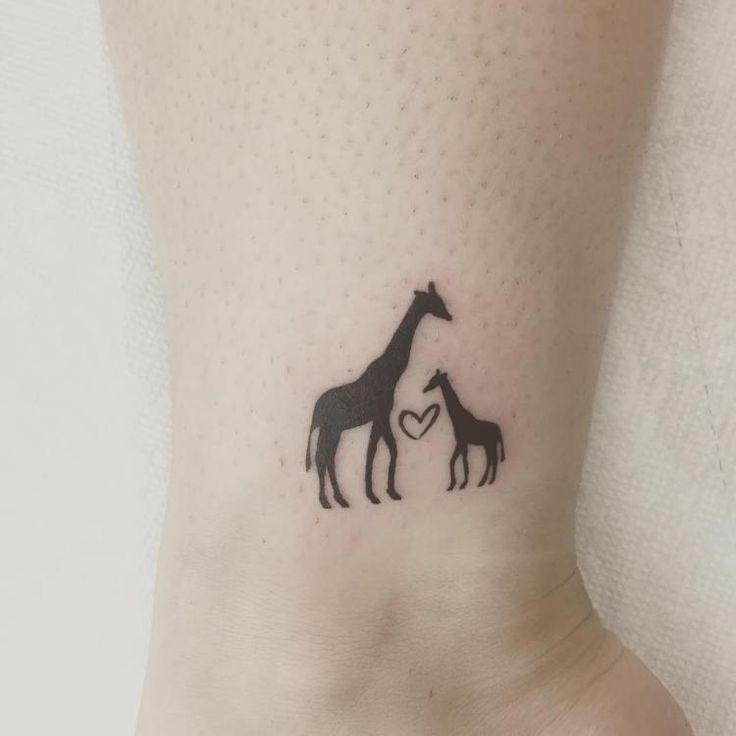 40 Best Giraffe Tattoo Ideas: Celebrating Grace and Ingenuity
