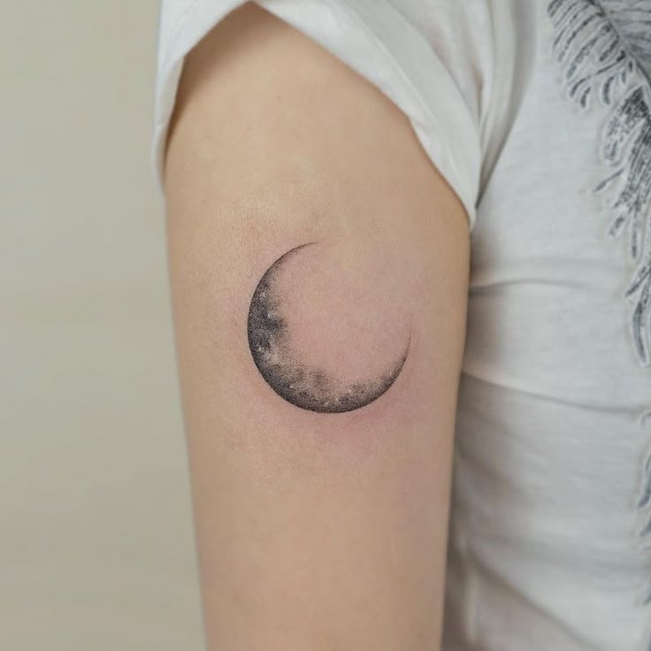 moon tattoo🌙