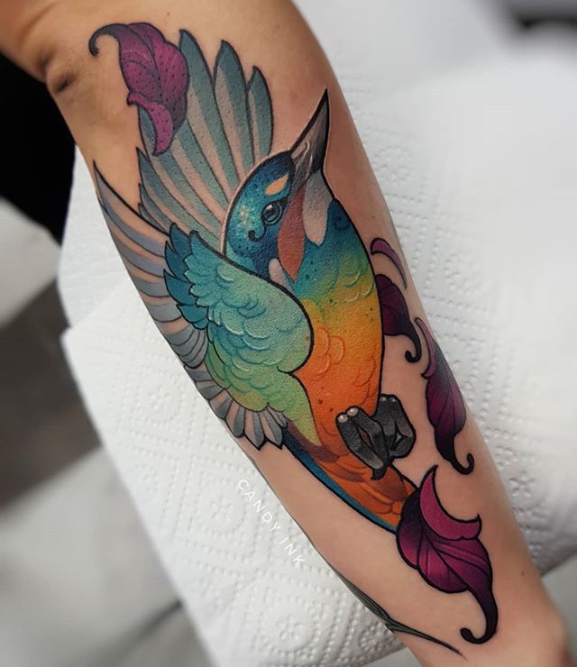 Laura | Girly Tattoos | PL auf Instagram: „Lovely kingfisher for Sylwia 🖤  Done in @