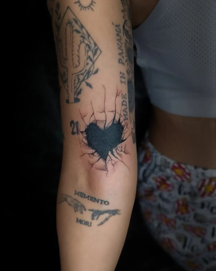 22 Amazing Broken Heart Tattoos For 2024