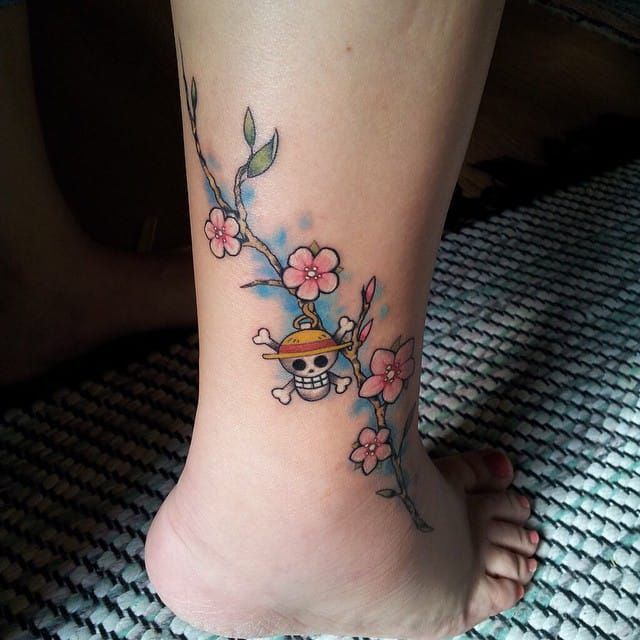 35 Awesome One Piece Tattoos For The Straw Hat Pirates! | One piece tattoos,  Anime tattoos, Pieces tattoo