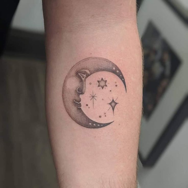 Shining Bright: Cool Moon and Stars Tattoo Ideas