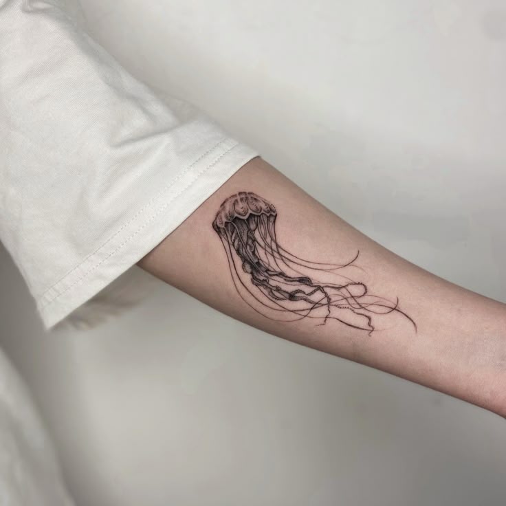 jellyfish tattoo