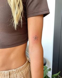 32 Frangipani tattoo ideas in 2025 | frangipani tattoo, simplistic tattoos, small  tattoos