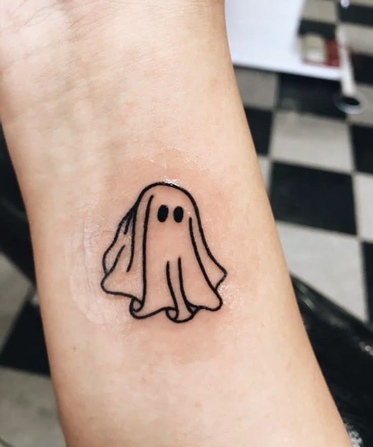 lil ghost tattoo <3