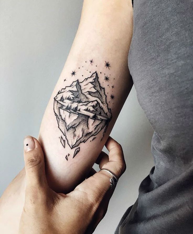 30 Epic Mountain Tattoo Ideas