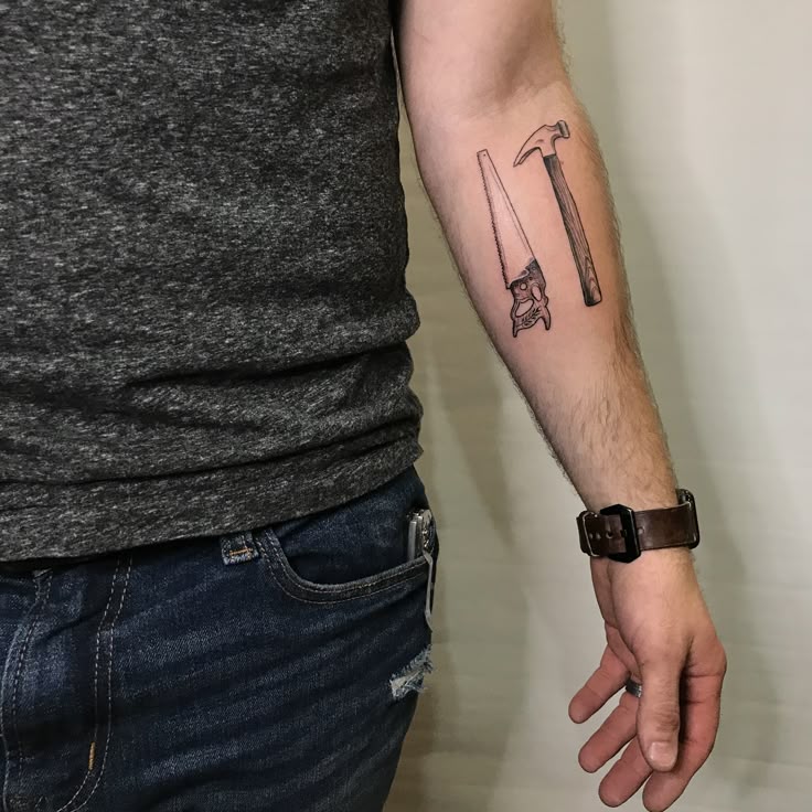 Pin by Gabo on Tattoos | Hammer tattoo, Small chest tattoos, Tattoos for  dad memorial