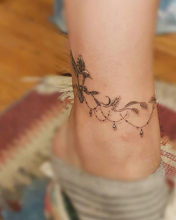Ankle Bracelet Tattoo Ideas for Women - Mom's Got the Stuff
