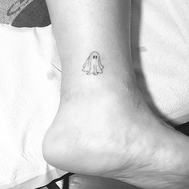 65 Tiny and Stunning Tattoo Ideas for Grown-Ups