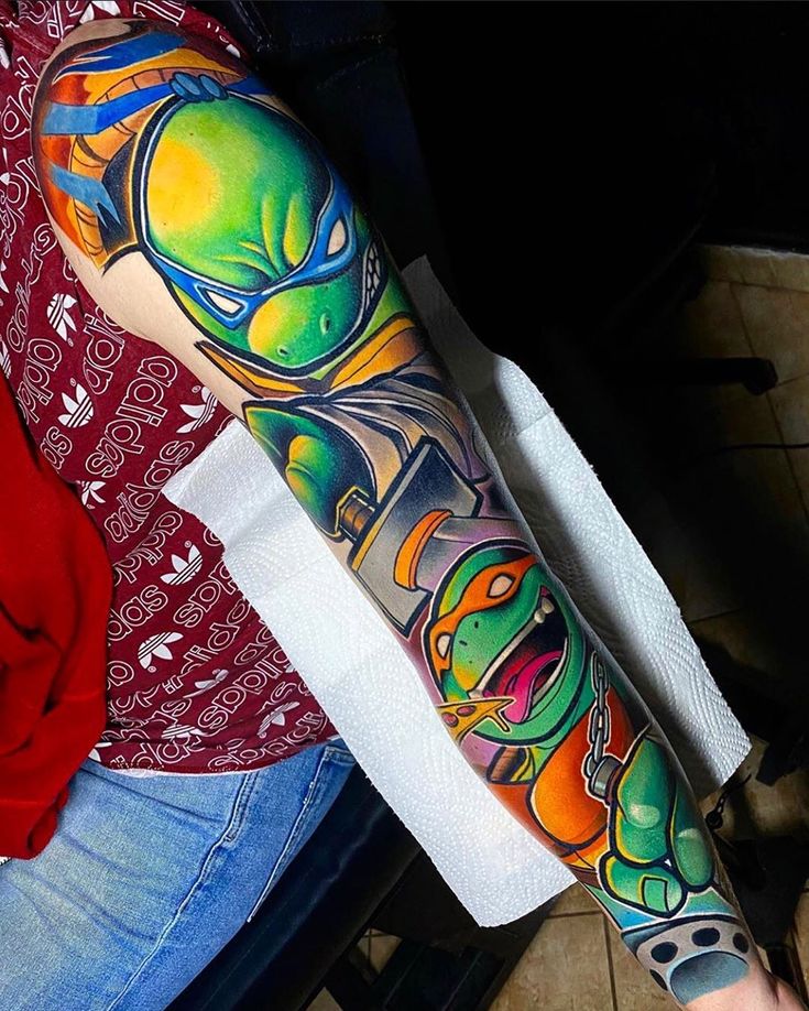 TMNT_WIZ on Instagram: "Amazing TMNT #Tattoo!!! . . . By @kisscsabitattoo .  . . #tmnt #ninjaturtles #turtles #teenagemutantninjaturtles #toy #toys #80s  #