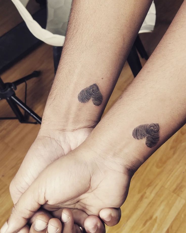 Fingerprint Hearts Couple Matching Wrist Tattoos - Unique Symbol of Love